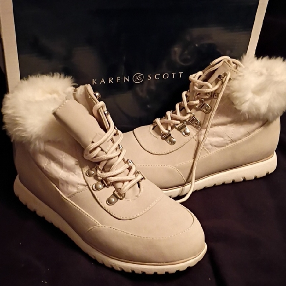 Karen Scott Women's Beige Winter Boots